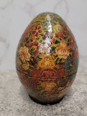 vintage large lacquer egg shaped box
